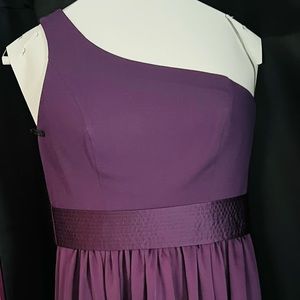 One shoulder purple gown